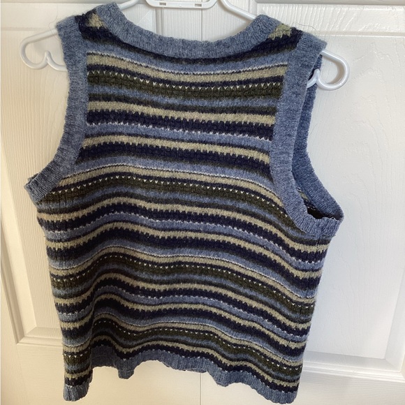 100% wool Accomplice vest. - Picture 2 of 2